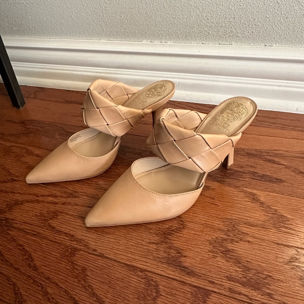Vince Camuto Alandra Mule